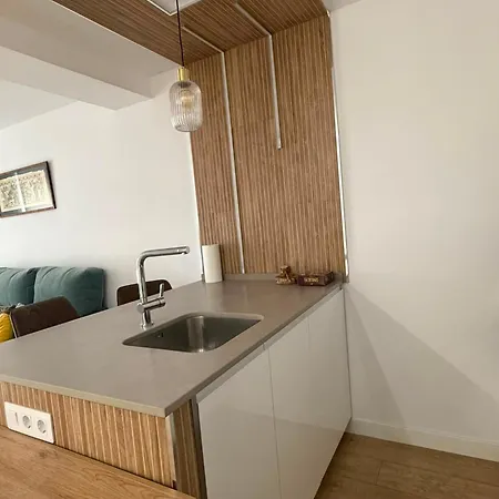 Hr Apartment *